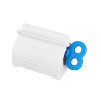 New Best-selling Practical Plastic Cat Strip Extruder, Special Feeder for Cat Hair Remover, Pet Supplies Toothpaste Squeezer