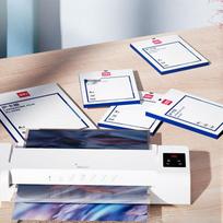 Deli A4 Thermal Laminating Pouches CN plug (adapter included)