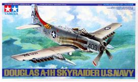 Tamiya Douglas A-1H Skyraider U.S. Navy 1/48 plastikinis lėktuvo modelis