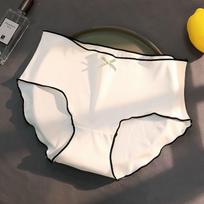 Women's Seamless Ice Silk Underwear - Mid-Waist Briefs with Pure Cotton Crotch