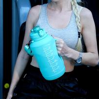 2L Silicone Foldable Water Bottle Large Capacity BPA Free Sports Water Cup With Handle Portable For Adult Gym Sports Outdoors 2.0L