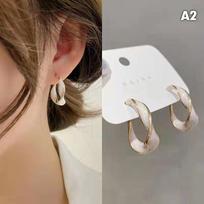 Lavender Purple Earrings For Woman Metal Golden Twisted Art Line Purple Stud Earrings Gift Jewelry balta