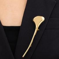 Glossy Metal Rose Brooch: European/American Autumn-Winter Style, Light Luxury Fashion Pin for Women