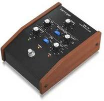 Behringer BM-12 žiedinis moduliatorius gitaros efektams