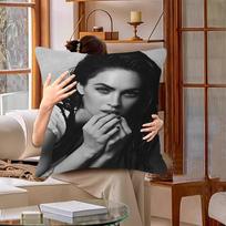 Singer M-Megan Fox Cushion Cover Pillow Cover Decor Pillowcase Printed Cushion Case For Couch Peach skin 18*18(CM)-1Pcs
