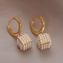 Fashionable Pearl Full Diamond Block Earrings Retro Earrings One Size auksas