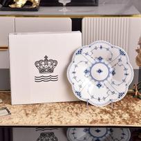 Royal Copenhagen pusiau nėrinių paprastu kraštu Flora Danica arbatos rinkinys su puodeliu, lėkštute, arbatinuku, dovanų dėžute, prabangus porcelianinis arbatinukas