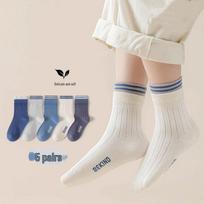 Boys' Mid-Tube Cotton Socks: Solid Color, Sweat-Absorbent, Ideal for Spring, Autumn, and Winter Sports. Ages 2-5, Foot Length 12-15cm, Shoe Size 16-25
