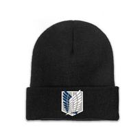 Wings of Freedom AoT Attack On Titan megztos kepuraitės moterims Unisex Beanie žieminė kepurė Eren Mikasa Anime Manga AoT atsitiktinė meliono kepurė One Size black