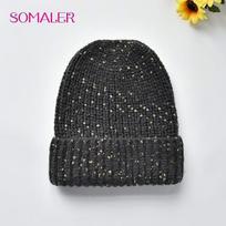 SOMALER žieminės spalvingos megztos kepurės moterims plačiomis rankogaliais beanie kepurės juostelių raštas lauko kepurės Oversize slidinėjimo kepurė tamsiai pilka spalva