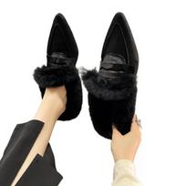 Fur Women Flats Cotton Boots Pointed Toe Suede Warm Shoes Winter Designer Snow Boots Short Plush Walking Sexy Lady Shoes 35 juoda
