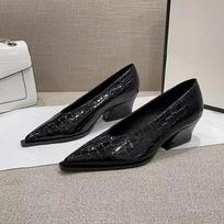 Fashionable Crocodile Leather Office Shoes 2024 Women's Simple Patent Leather Shallow High Heels Pointed Toe Women's High Heels 35 juoda