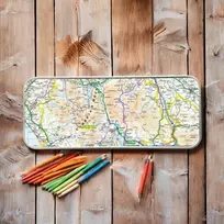 KNYGA Bookshop OS Map Metal Pieštukas Tin - Lake District National Park