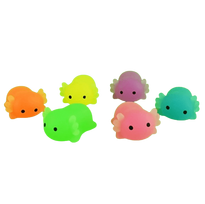 Šviečiantis tamsoje aksolotlis squishy 5 cm antistresinis žaislas