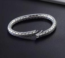 Papas Spirit Snake Bracelet Fashion Personality Zodiac Snake Inlaid Stone Serpent Pattern Chain Men's and Women's High End Feel Bracelet 18cm