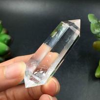 Alluring Natural Clear Point Quartz White Crystal Raw Stone Terminated Wand Specimen Ideal For Crystal Collectors And Enthusiasts 5-6cm