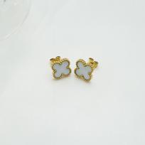 13MM Four-leaf Flower Earrings Fresh Department Example Earrings High-class Feeling Earrings balto aukso spalvos
