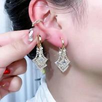 Elegant Zircon Rhombus Ear Cuffs - Luxurious & Versatile Earrings balta