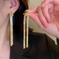 Moteriški prabangūs auskarai ilgais kutais, moteriški elegantiški, seksualių geometrinių pakabukų papuošalai, mergaičių aukštos klasės elegantiški auskarų dovanos sidabras