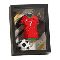 758/769/778/793/811/815 vnt./rinkinys Futbolo marškinėlių mikro konstravimo kaladėlių žaislas, „pasidaryk pats“ 3D įrėmintas futbolo marškinėlių eksponavimo modelio surinkimo rinkinys, dovana futbolui