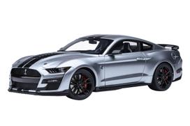 AUTOart Ford Mustang Shelby GT500 Finished Model 73096 1/18 (Silver/Black Stripe)
