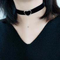 Simple vintage black velvet with love choker neck with collar neck ring Choker necklace for women 40cm