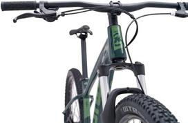 Kona Fire Mountain (2026) Gloss Metallic Peridot (L)