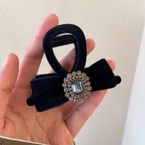 Korean French retro diamond-encrusted velvet bow grab clip elegant back head shark clip hairpin hair accessories