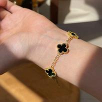 New Arrivalfashion Four-leaf Clover Bracelet Women's Luxury Bracelet
