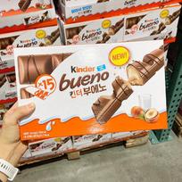 Ferrero Kinder Bueno Riekelių Šokoladas su Lazdyno riešutais 645g