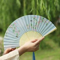 1PC Bamboo Chinese Japanese Folding Fan Silk Vintage Style Folding Fan Hand Fan Tassel Elegent Fan Shank Classical Dance Fan