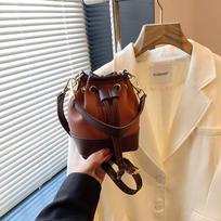 Cute Kids' Bucket Bag - Drawstring Mini Crossbody for Parent-Child with Creative Coin Purse ruda