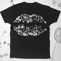 Kiss of the Death shirt Skull tshirt Lips Skull Lips shirt Scary GothUnisex Tee XXXL