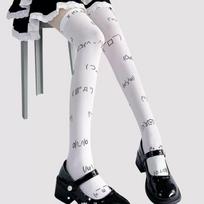 Baltos spalvos grafiti raidžių rašto ilgos kojinės Harajuku virš kelių iki šlaunų kojinės Cosplay mielos kojinės Kawaii One Size balta