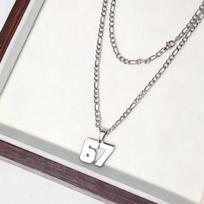 Minimalistinis nerūdijančio plieno grandinėlės 67 numerio pakabukas Karoliai Moterims Vyrams Laimingo Numerio Trend Grandinėlė Šventės Papuošalai Dovanos