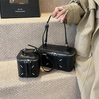 Fashion messenger bag women's new simple and versatile square box bag niche design shoulder small square bag Small juoda