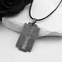 Punk Blade Razor Pendant Necklaces for Women Men Stainless Steel Black Color Male Shaver Shape Necklace Jewelry  N913S06