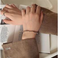 Minimalist Mobius Twist Open Cuff Bracelet Women Stainless Steel Adjustable Bangle Simple Elegant Design Fashion Jewelry One Size