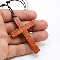 Asmenybės medinis kryžiaus pakabukas vyrams ir moterims minimalistinis papuošalų...