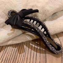 F Light Luxury Lazy Hair Claw Clips, Diamond-embedded Hair Claws for Women, High-end Hair Styling Clips, New Hair Accessories