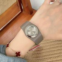 Personalized large dial, fashionable leather watch, simple silver high-end women's watch