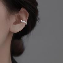 Shimmery Rhinestone Star Ear Cuff - No Piercing Needed, Korean-Inspired Exquisite Fairy Look for Women Copper (white gold)