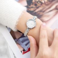 Premium Semi-Bracelet Watch Women'S Small Exquisite Light Luxury Niche Mini Bracelet Watch Green Watch