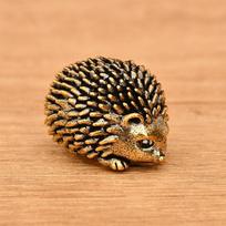 Elegant Brass Hedgehog Statue Representing Prosperities Wealth Antique Animal Figurine for Collectors and Decors Lover