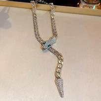 Ins Style Cuban Chain Light Luxury Short Full Diamond Snake-head Magnetic Clasp Necklace Collarbone Chain for Party Resizable&Casual