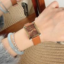 Watch Femininity Watch Retro Light Luxury Fashion Simple Small Bracelet Caramel Color Women'S Watch Retro Quartz Watch