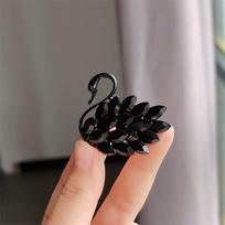 New luxury black swan design brooch, ladies' elegant black brooch, clothing accessories brooch, jewelry gift