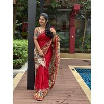 Elegantiškas Mangalgiri šilko Kalamkari sari – Tradicinė Pietų Indijos menininko kolekcija