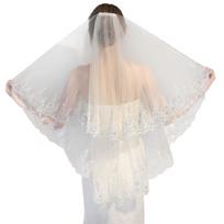 Luxury Bride Wedding Veils Sequins Glitter Lace Edge Double Layers Bridal Veil with Hair Comb Lace Beaded Veil Wedding Day