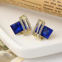 Gold Tone Stud Earrings with Rectangular Cut Blue Crystal and Clear Rhinestone Accents for Women Fashion Jewelry One Size mėlyna